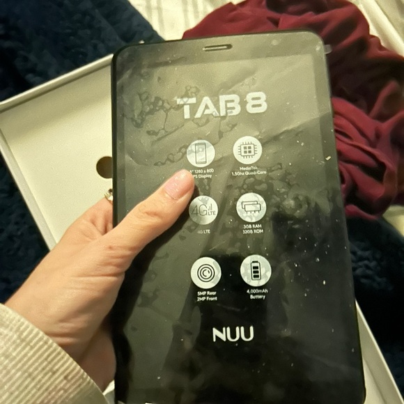 Meet your Posher, Kimberly - Picture 2 of 8